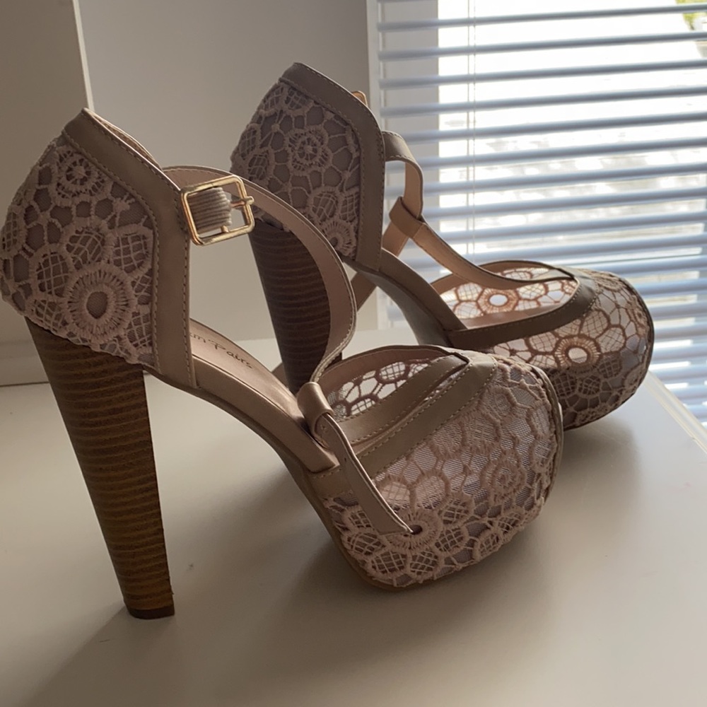 Never worn! - Picture 3 of 3